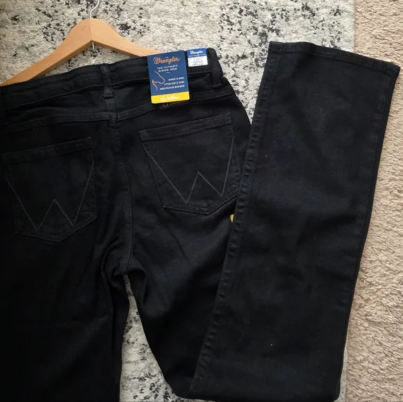 Wrangler Willow The Ultimate Riding Jeans Womens 31x34 Black NWT Western Rodeo - Picture 1 of 7